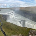 Islande Gullfoss Elle est composée de deux sauts dont un de 21 mètres de hauteur qui voient les eaux de la rivière s'engouffrer dans une gorge étroite islande 19